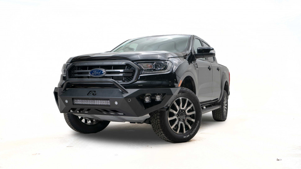 Передний бампер с центаральной дугой Vengeance Ford Ranger 19-22 Fab Fours FR19-D4852-1