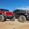 Передний полноразмерный бампер под лебедку Jeep Gladiator JT/Wrangler JK/JL 07-23 Rockline Go Rhino 331201T
