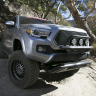 Кенгурятник с подножкой с креплениями Chevrolet Silverado 2500/3500 15-19 RC3 LR Go Rhino 561760T