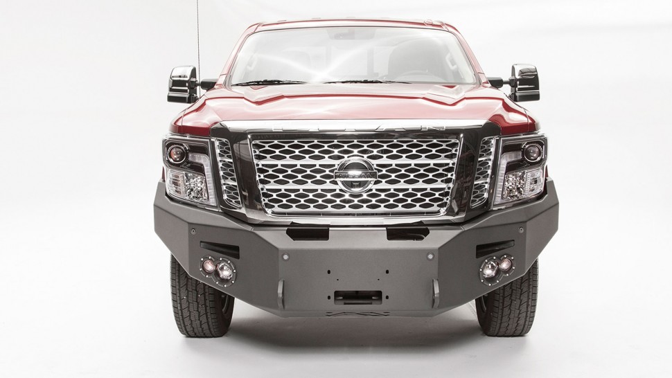 Передний бампер Premium Nissan Titan XD 16-19 Fab Fours NT16-F3751-1