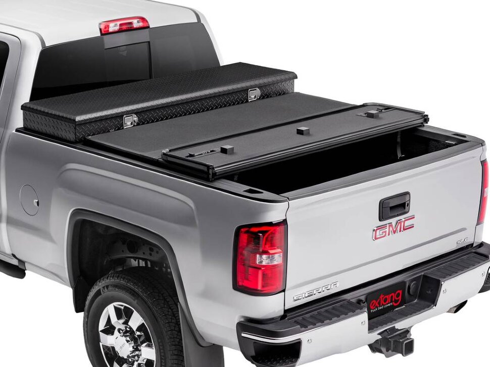 Крышка багажника складная Chevrolet Silverado/GMC Sierra 1500/2500/3500 14-19 6'6" Solid Fold Toolbox 2.0 Extang 84450