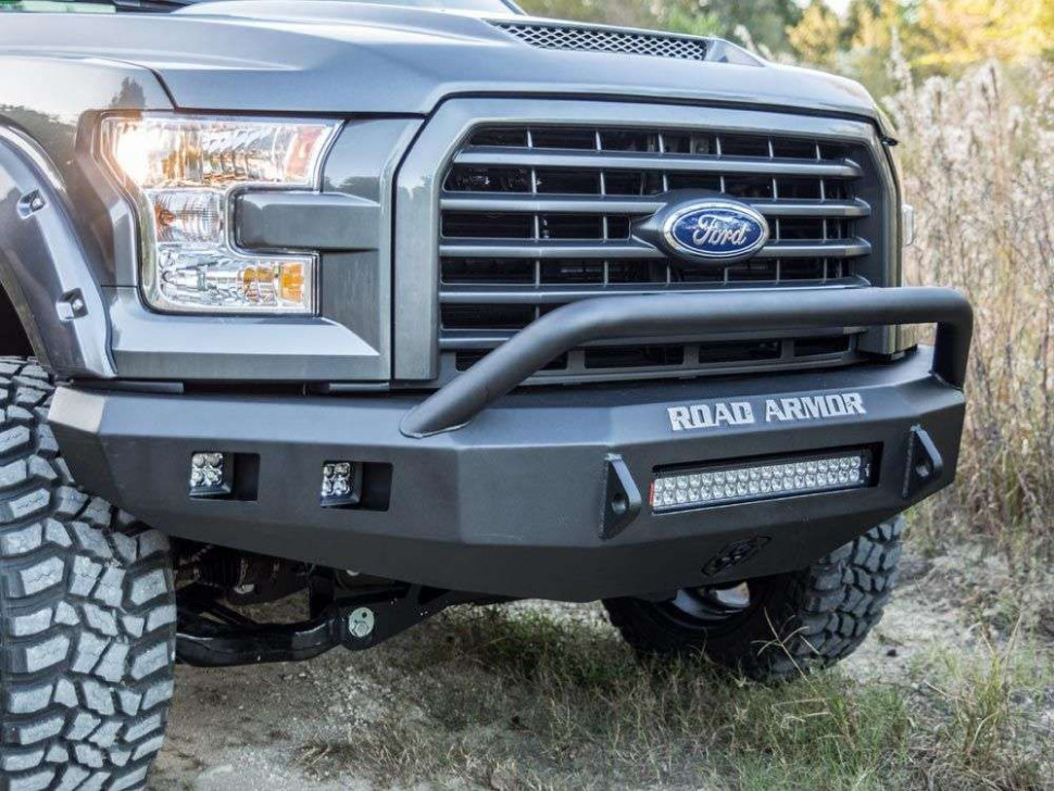 Передний бампер Road Armor Ford F-150 15-17 (615R4B-NW)