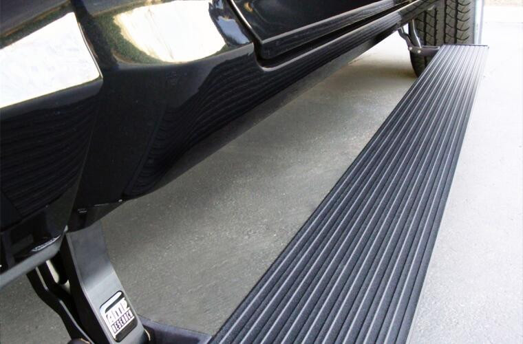 Выдвижные электрические пороги Dodge Ram 1500/2500/3500 13-15 PowerStep AMP Research 76138-01A