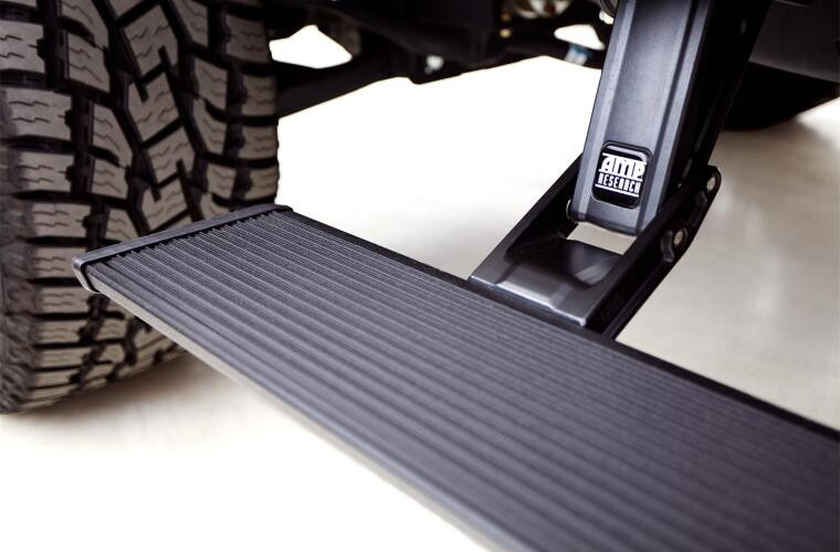 Выдвижные электрические пороги Dodge Ram 2500/3500 13-17 PowerStep Xtreme AMP Research 76254-01A