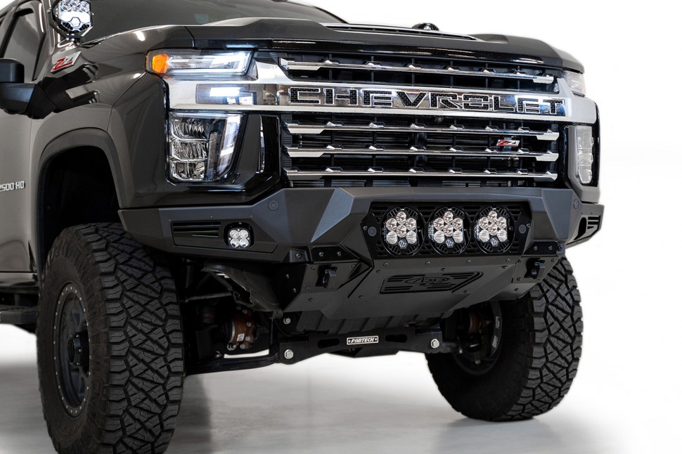 Передний бампер Chevrolet Silverado 2500/3500 20-22 Bomber (Baja Designs) ADD Offroad F270014100103