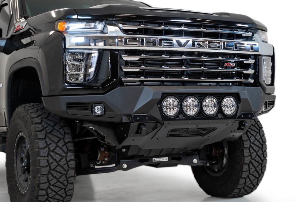 Передний бампер Chevrolet Silverado 2500/3500 20-22 Bomber (Rigid Industries) ADD Offroad F270014110103