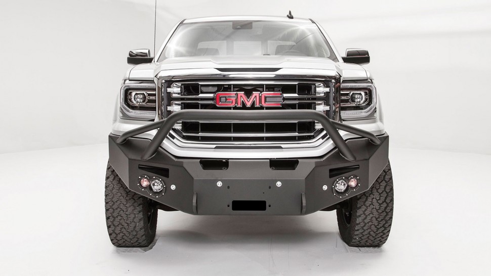 Передний бампер Premium с центаральной дугой GMC Sierra 1500 16-18 Fab Fours GS16-F3952-1