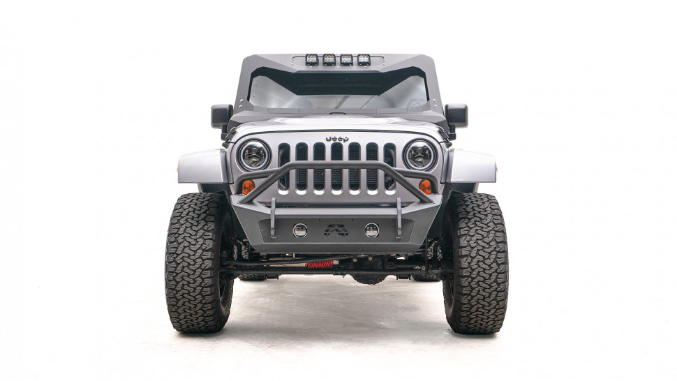 Бампер Stubby Jeep Wrangler JK 07-18 Fab Fours JK07-B1952-1