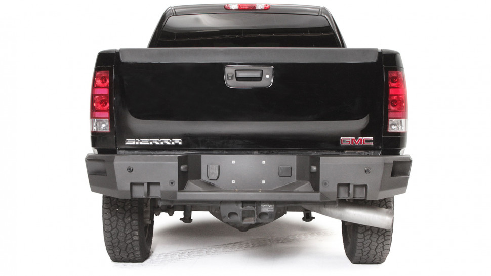Задний бампер Premium Chevrolet Silverado 2500/3500 11-14 Fab Fours CH11-W2151-1
