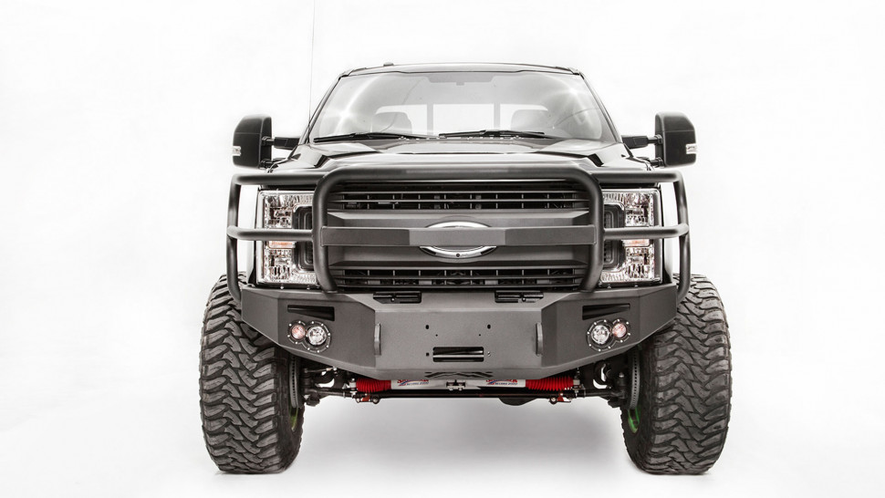 Передний бампер Premium с дугами Ford F-250/F-350 17-20 Fab Fours FS17-A4150-1