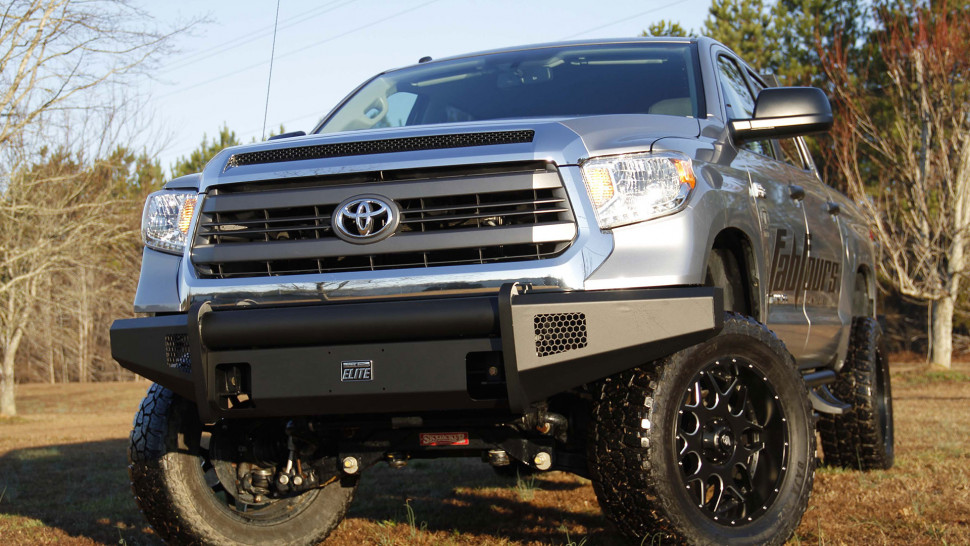 Передний бампер Black Steel Elite Toyota Tundra 14-21 Fab Fours TT14-R2861-1