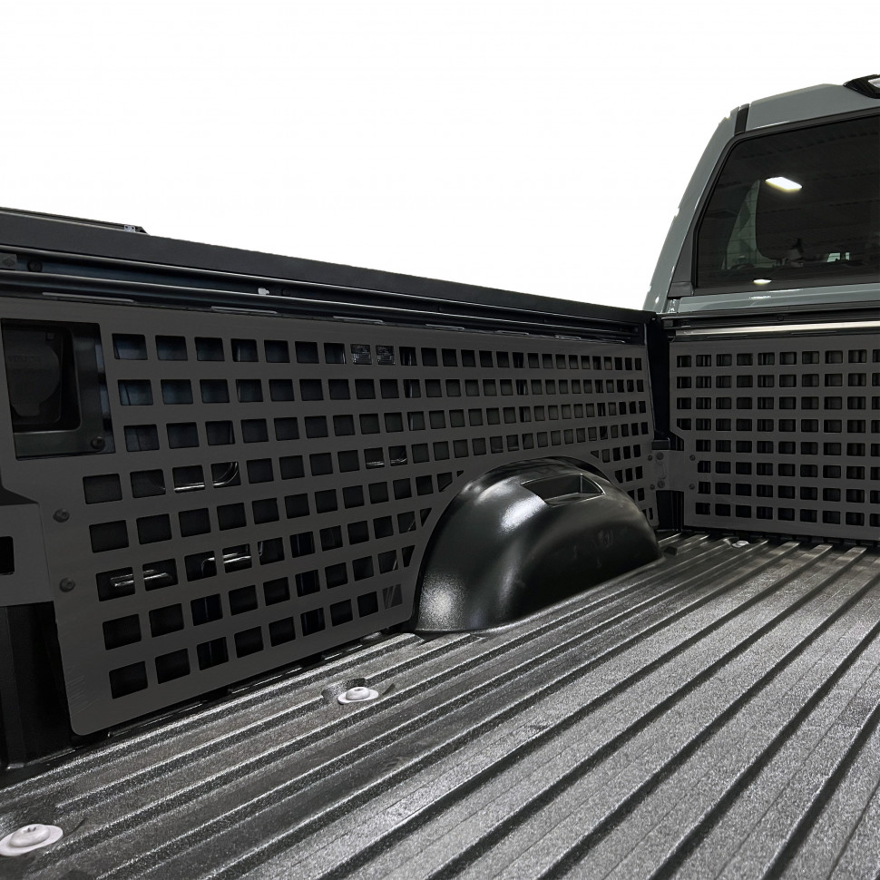 Молле-панель Toyota Tundra 5'7" 22-23 cторона водителя Putco 195351