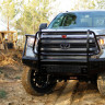 Передний бампер с защитной дугой Black Steel Toyota Tundra 07-13 Fab Fours TT07-K1860-1