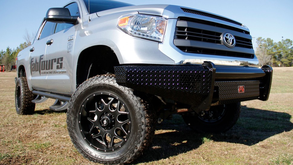 Передний бампер Black Steel Toyota Tundra 07-13 Fab Fours TT07-K1861-1