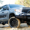 Передний бампер с центральной дугой Black Steel Toyota Tundra 07-13 Fab Fours TT07-K1862-1