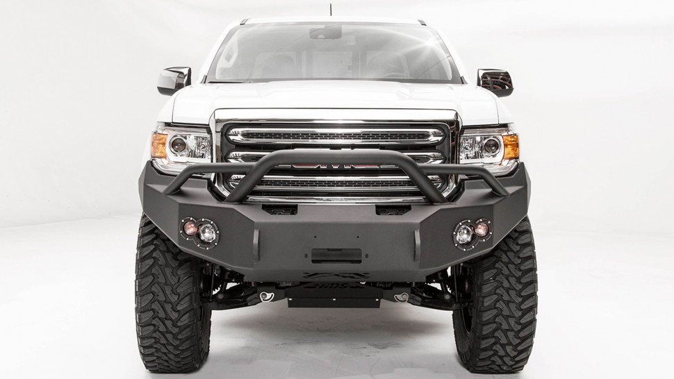 Передний бампер Premium с центаральной дугой GMC Canyon 15-19 Fab Fours GC15-H3452-1