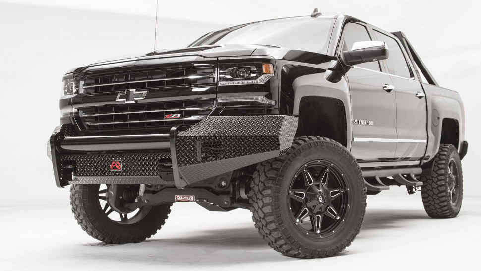 Передний бампер Black Steel Chevrolet Silverado 1500 16-18 Fab Fours CS16-K3861-1